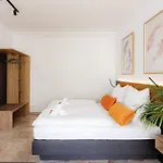 Little Japan Apartment